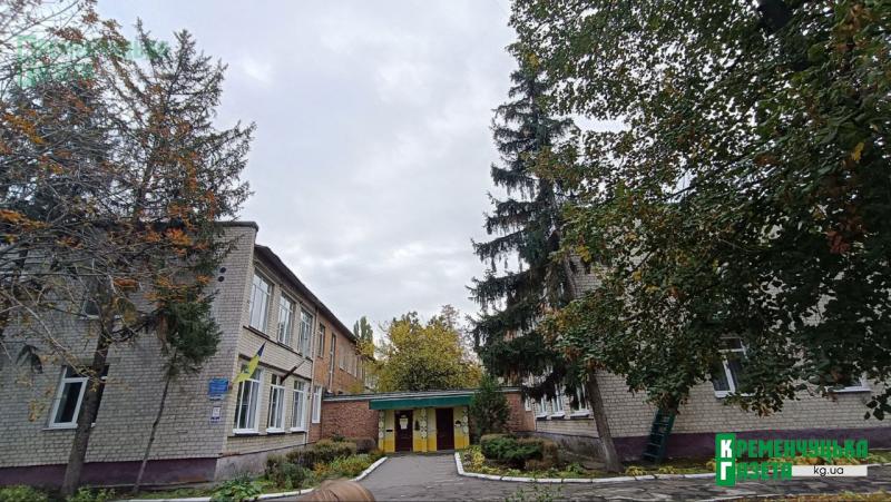Діти на відрах, укриття затопило фекаліями: у Кременчуці батьки вимагають безпечне укриття для дитсадка №34, а отримують лише обіцянки