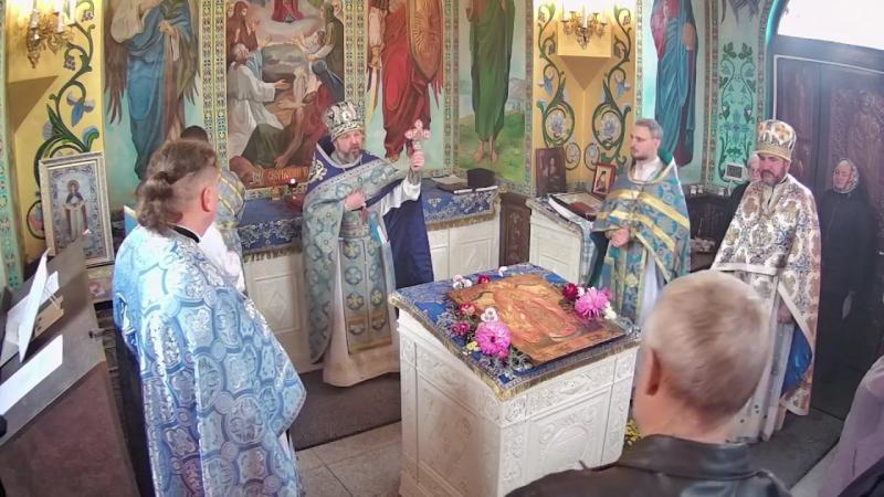 Свято віри й сили у Храмі «Усіх скорботних Радість»: парафія ПЦУ у Кременчуці молиться та допомагає фронту