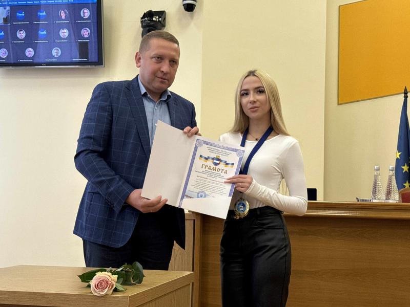 Кременчуцькі зірки бального танцю відзначені почесними грамотами