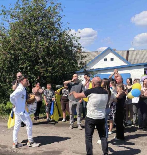 Після трьох років полону: село Лоза Кременчуцького району зустріло свого Героя