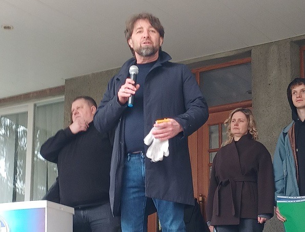 У КрНУ пройшов екологічний захід GREEN FEST: від висадки квітів до створення «квітучих листівок»
