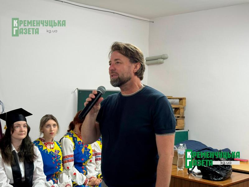 Світло знань у темряві укриття: як першокурсники КрНУ зустріли свій перший День знань