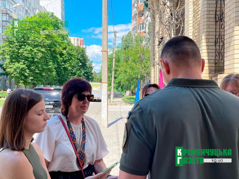 «Буду чекати його все життя»: у Кременчуці попрощалися із захисником Олександром Фроловим, який понад півтора року вважався безвісти зниклим