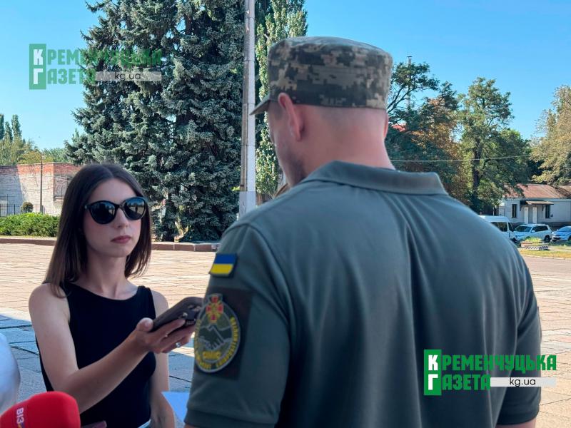 «Мав золоті руки й добре серце»: у Кременчуці провели в останню путь захисника Андрія Панченка