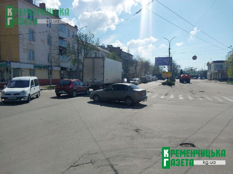 Центр Кременчука стоїть у заторах: стартував ремонт Крюківського мосту