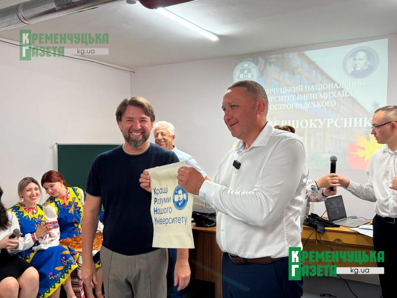 Світло знань у темряві укриття: як першокурсники КрНУ зустріли свій перший День знань