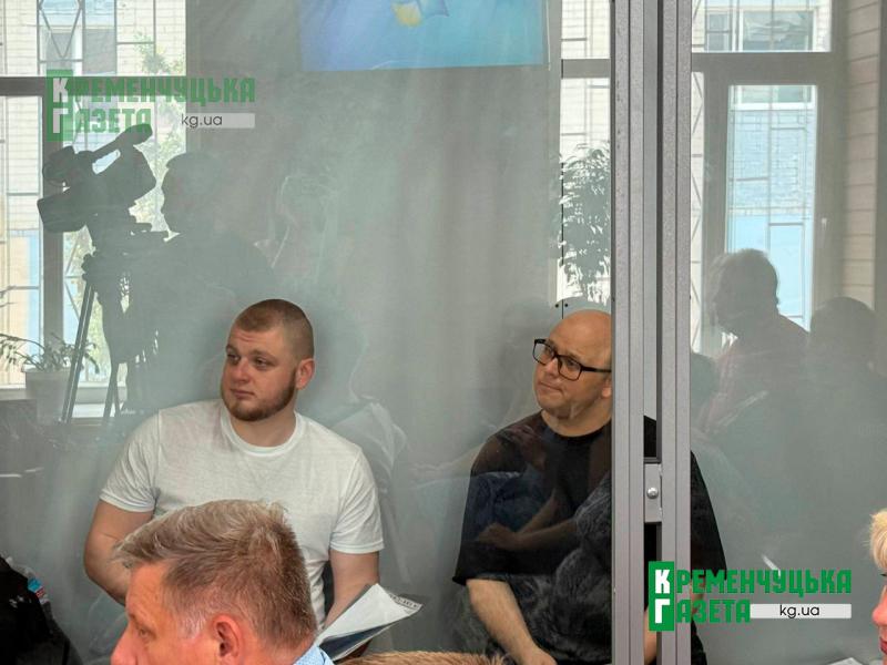 Справа про замах на підприємця: у суді Кременчука досліджували нічні обшуки СБУ в адвокатів та свідчення ексводія Олега Дядика