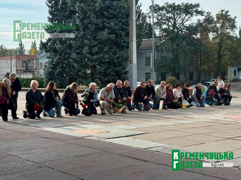 «Чуйний, завжди допоможе...»: у Кременчуці провели в останню путь військовослужбовця Олександра Кудрявцева