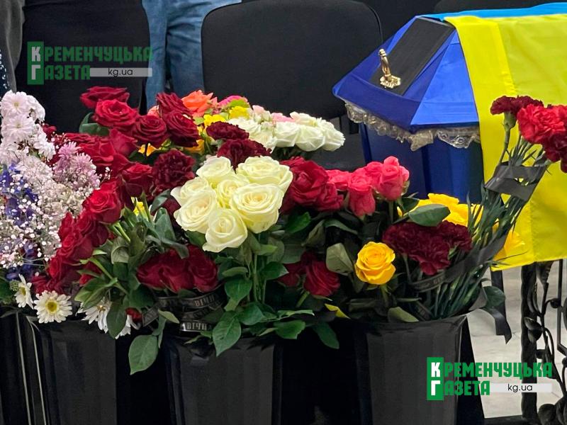 “Де взялася та клята війна” — Кременчук попрощався із Захисником України Геннадієм Батуріним