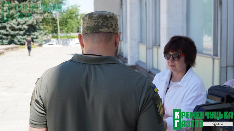 «Такі молоді хлопці не повинні гинути»: у Кременчуці попрощалися із 25-річним Захисником Владиславом Хоменком