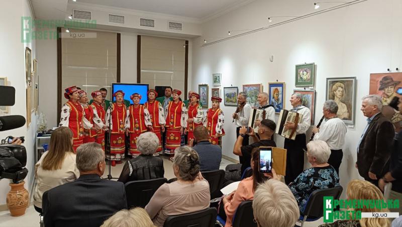 Ювілей експозиції Кременчуцького краєзнавчого музею: Малецький похвалив колектив, а Гайшинська пожартувала про «вік у трудовій книжці»