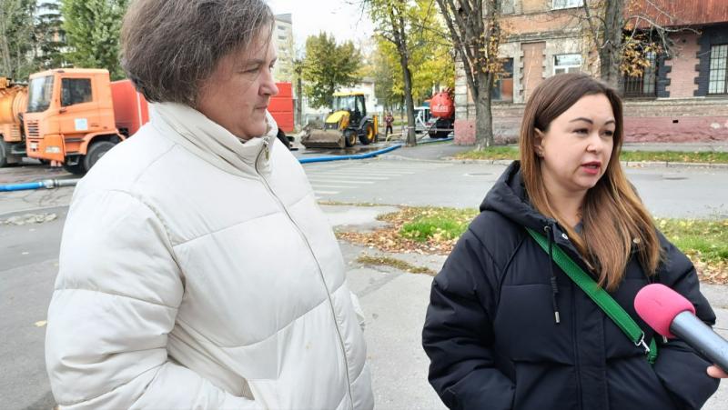 Діти на відрах, укриття затопило фекаліями: у Кременчуці батьки вимагають безпечне укриття для дитсадка №34, а отримують лише обіцянки