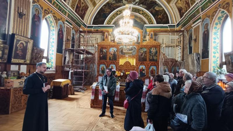 Таємниця східної стіни: чому у Свято-Миколаївському соборі Кременчука вирішили змінити іконостас