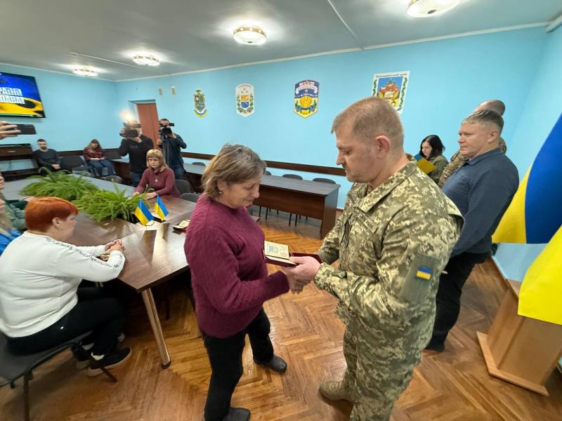Садовенко, Скирда, Мельничук, Петінов: Президент України нагородив кременчуцьких Героїв