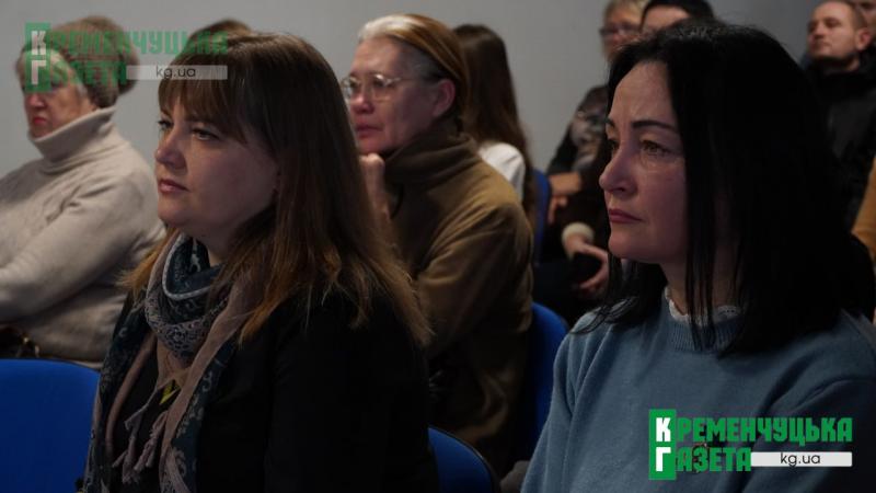 «Дитинство під небом війни»: у Кременчуці прозвучали голоси дітей Бахмута