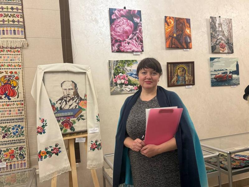 Через долю поколінь — до історії народу: у Кременчуці відкрилася виставка родини Черевик