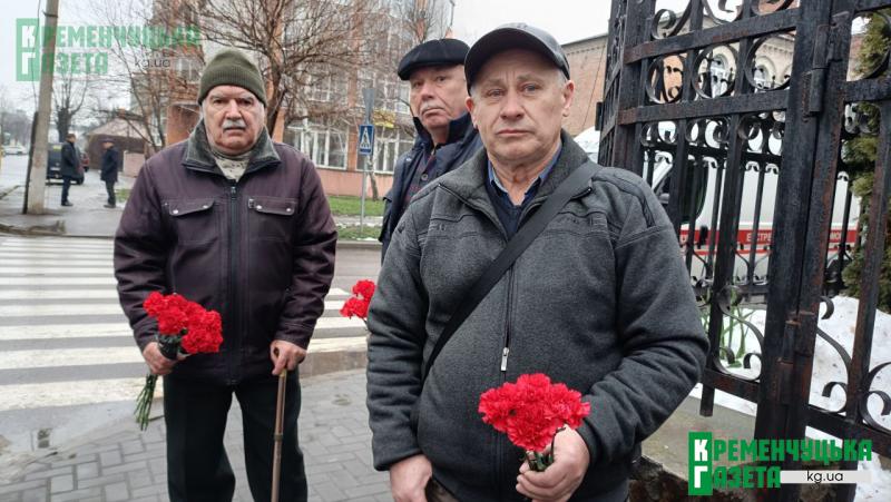 «Він був дуже сміливий і любив нашу державу» - Кременчук прщається із Володимиром Загорульком, якого рік вважали безвісти зниклим