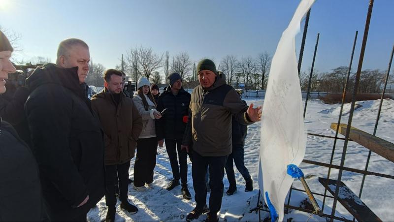 Новий очільник Полтавщини розпочав робочі поїздки з Кременчука: оглянув будівництво ветеранського хабу за 147 млн грн