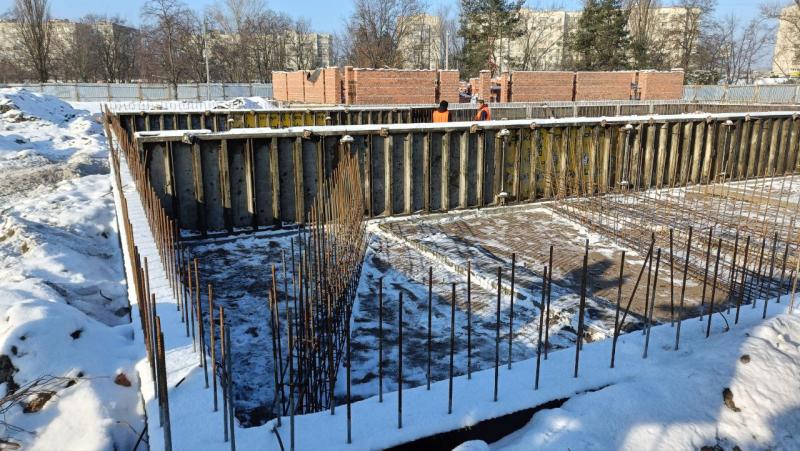 Новий очільник Полтавщини розпочав робочі поїздки з Кременчука: оглянув будівництво ветеранського хабу за 147 млн грн