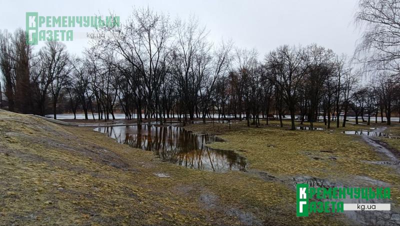 Після затяжних дощів Кременчук «поплив»: місто і район накрили гігантські калюжі