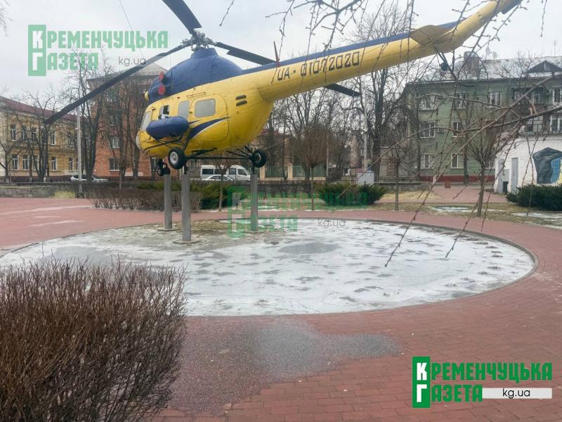 Крижані «озера» у Кременчуці: місто скував мороз після дощу