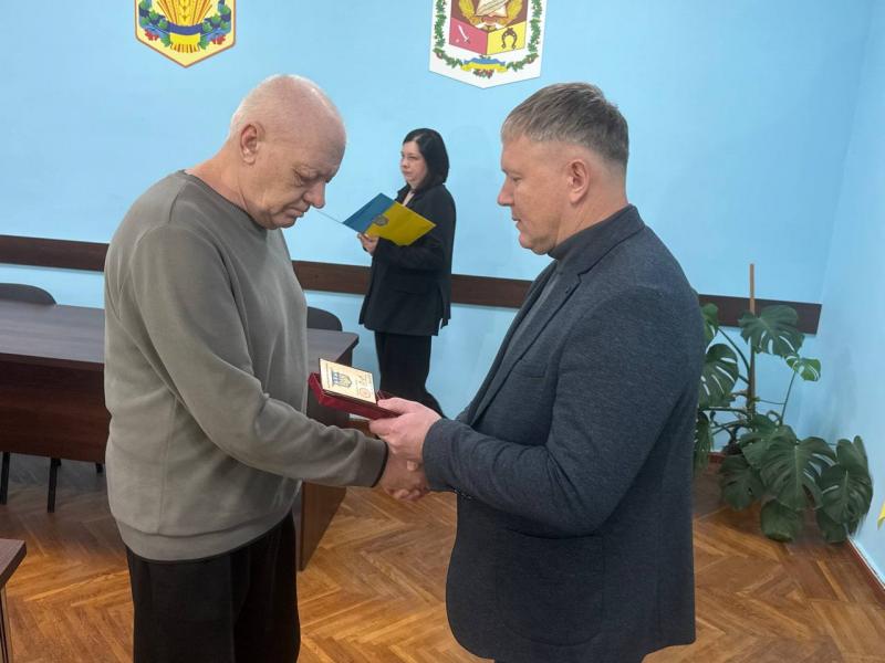 Одейчук, Романенко та Бібік: Президент та Головнокомандувач ЗСУ нагородили посмертно кременчуцьких Героїв