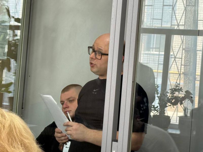 Камера на трьох, телевізор і годинна прогулянка: як живе в СІЗО кременчуцький депутат, член партії Шаповалова та Малецького Олег Дядик