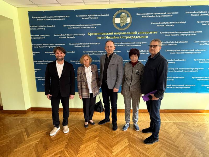 Костенко відвідав КрНУ: укриття як навчальні аудиторії та ШІ-проєкти студентів
