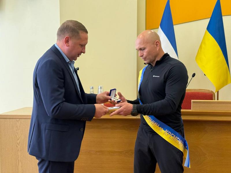 Полковники Олександр Келембет та Андрій Махтєєв стали почесними громадянами Кременчука
