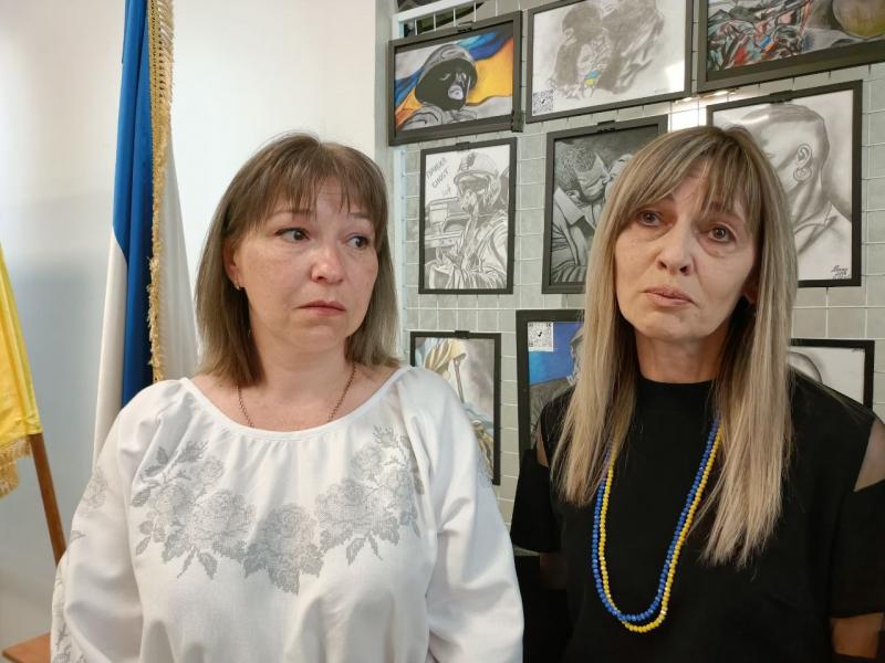«Подивіться в ці очі й пам’ятайте»: у Кременчуці відкрили всеукраїнський артпроєкт «НАШІ».
