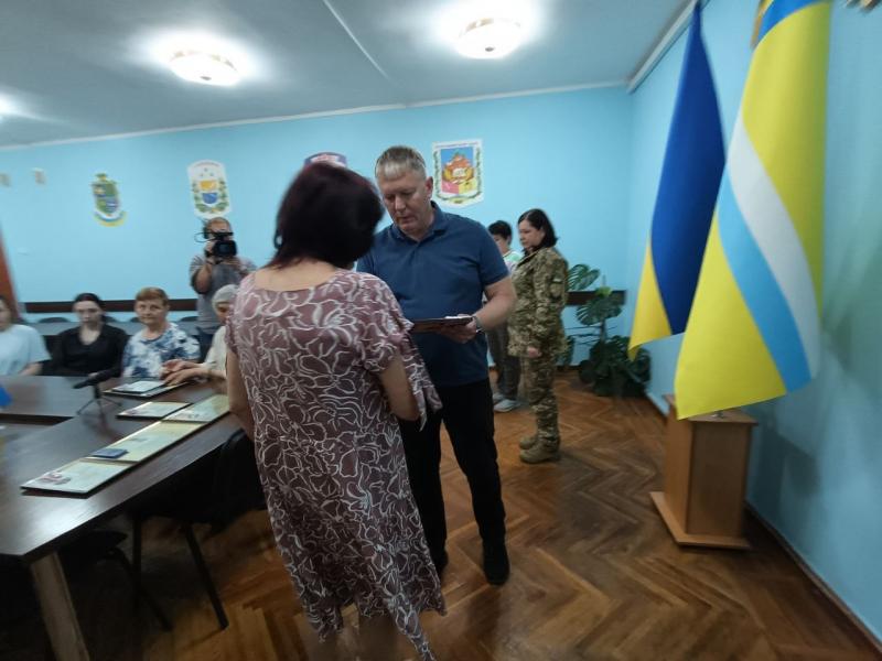 Нагороди за мужність і відвагу: у Кременчуцькій РВА вшанували зниклих безвісти військових