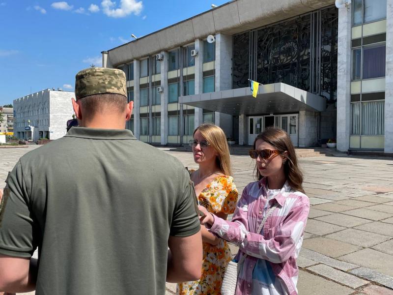 «Так хочеться, щоб всі були живі...»: у Кременчуці прощалися із кулеметником Валерієм Лисенком