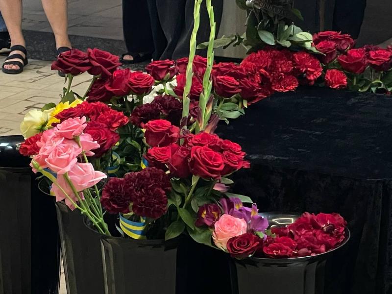«Так хочеться, щоб всі були живі...»: у Кременчуці прощалися із кулеметником Валерієм Лисенком