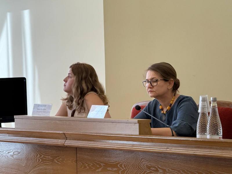 «Коли йдеш Кременчуком — наче по Рязані»: представниця мовного омбудсмена розповіла про порушення мовного законодавства в місті