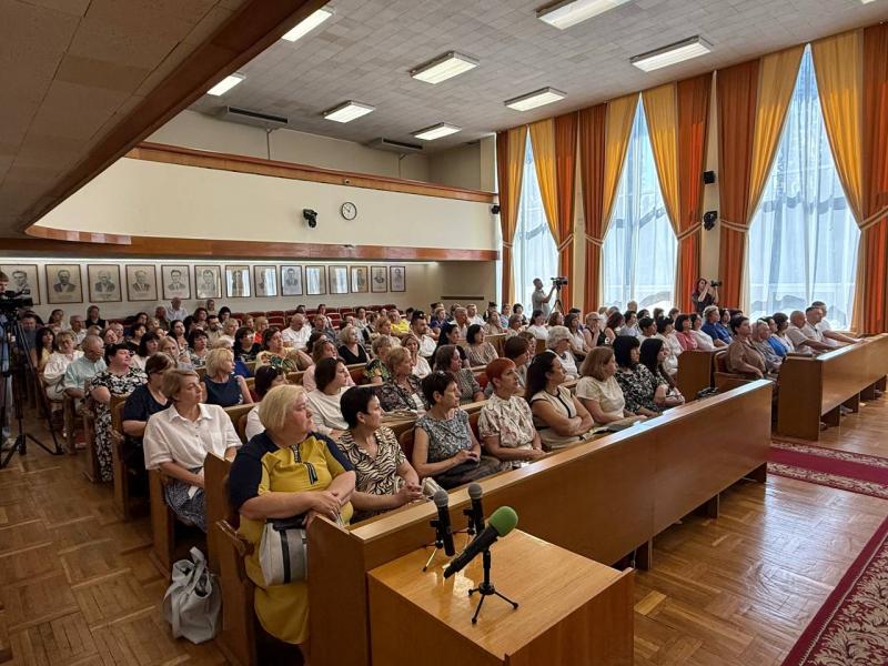 «Коли йдеш Кременчуком — наче по Рязані»: представниця мовного омбудсмена розповіла про порушення мовного законодавства в місті