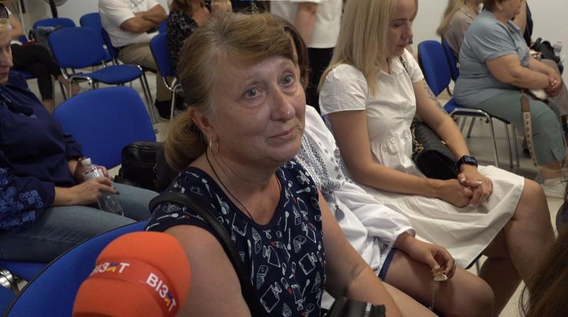 «Війна — у кожній кременчуцькій родині»: у музеї вручили відзнаки «Захисник України — Герой Кременчука» родинам полеглих воїнів