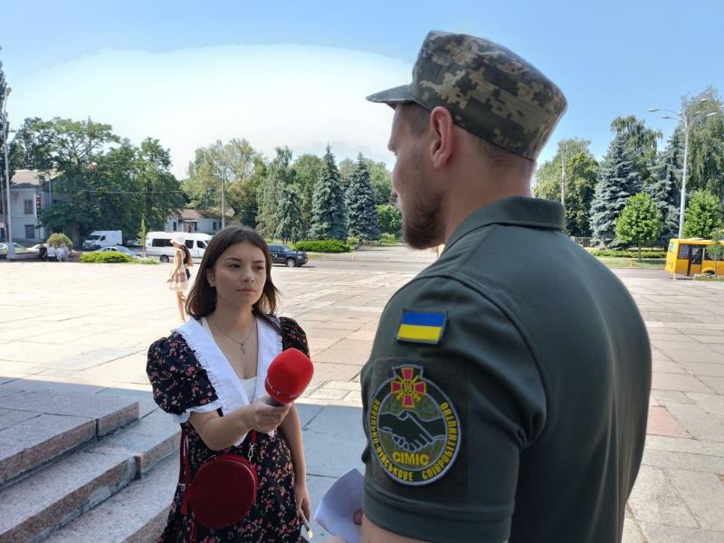 «Немає таких слів, які можуть загоїти рани»: у Кременчуці попрощалися із Владиславом Ващенком, який загинув два роки тому на День Незалежності України