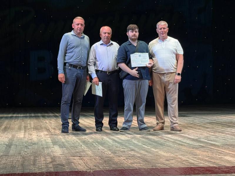 «Майбутнє починається сьогодні»: у Кременчуці 255 випускників ВПУ № 7 отримали дипломи