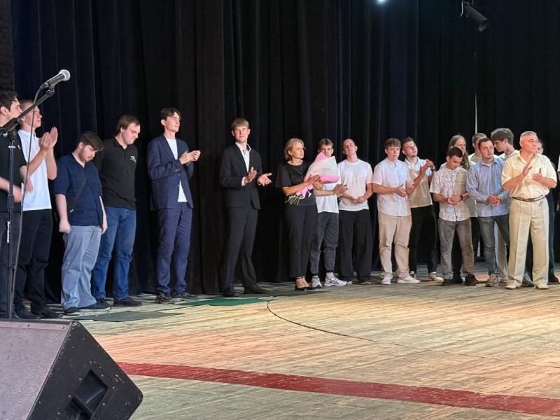 «Майбутнє починається сьогодні»: у Кременчуці 255 випускників ВПУ № 7 отримали дипломи
