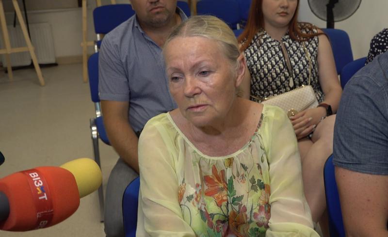 «Щоб громада пам’ятала»: у Кременчуці родинам 17 полеглих воїнів вручили відзнаки «Захисник України — Герой Кременчука» (посмертно)