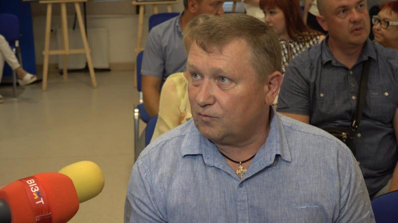 «Щоб громада пам’ятала»: у Кременчуці родинам 17 полеглих воїнів вручили відзнаки «Захисник України — Герой Кременчука» (посмертно)
