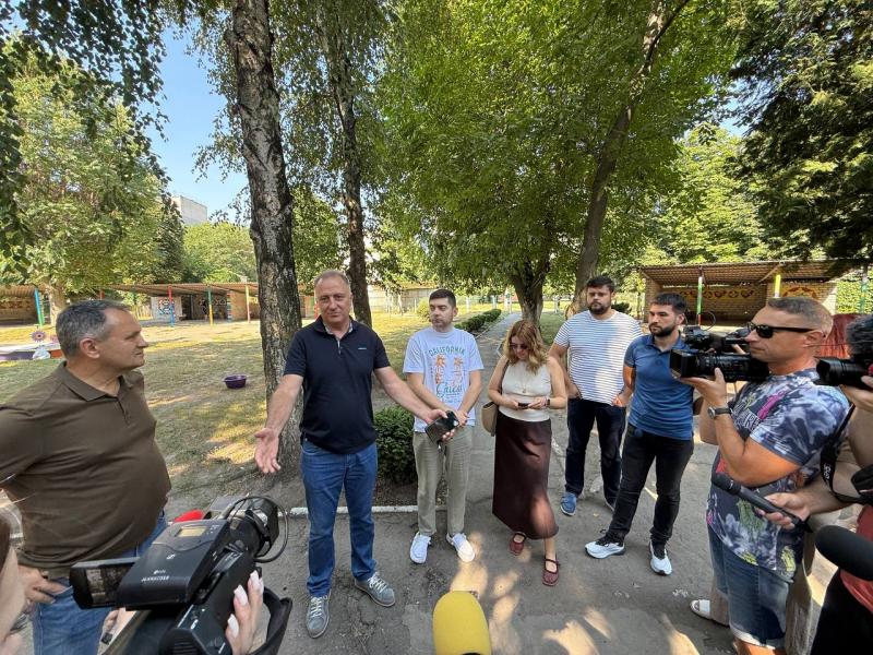 Реорганізація дитсадків у Кременчуці: депутати поїхали перевіряти, куди переводять дітей і працівників, але почули чимало претензій