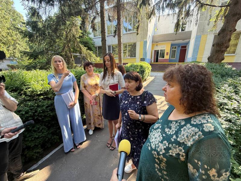 Реорганізація дитсадків у Кременчуці: депутати поїхали перевіряти, куди переводять дітей і працівників, але почули чимало претензій