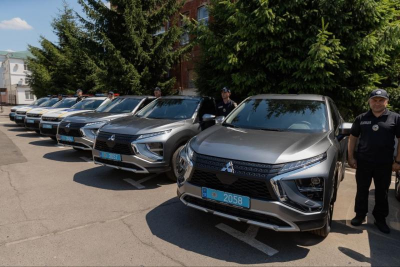 До Дня Національної поліції обласні правоохоронці отримали 30 службових автівок