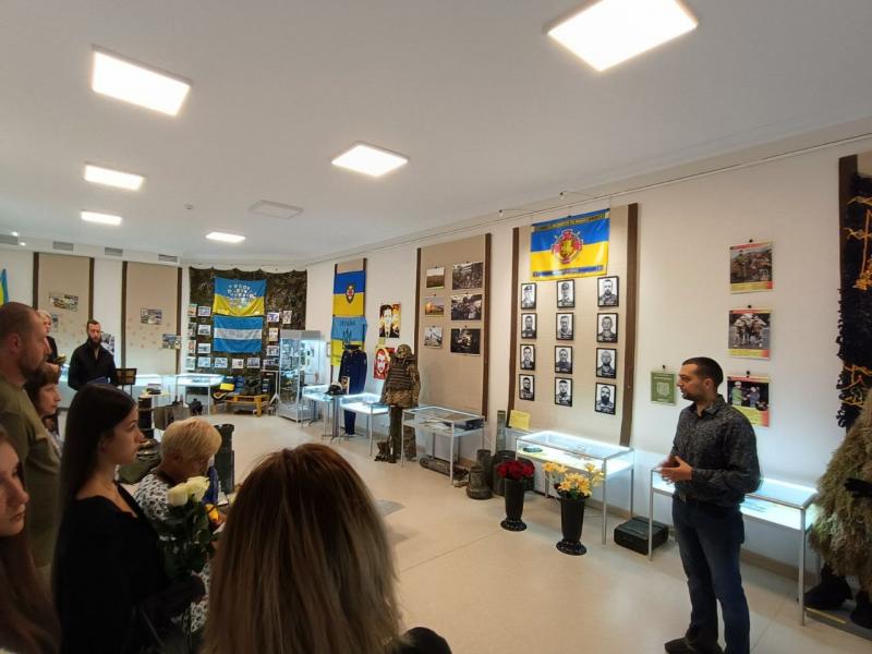 «Буду битися до кінця. Маю честь бути українцем»: у Кременчуці вручили відзнаки «Захисник України — Герой Кременчука» (посмертно)
