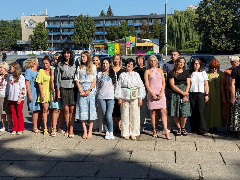 До Дня Української Державності у Кременчуці біля мерії згадали князів, козаків та сучасних захисників України