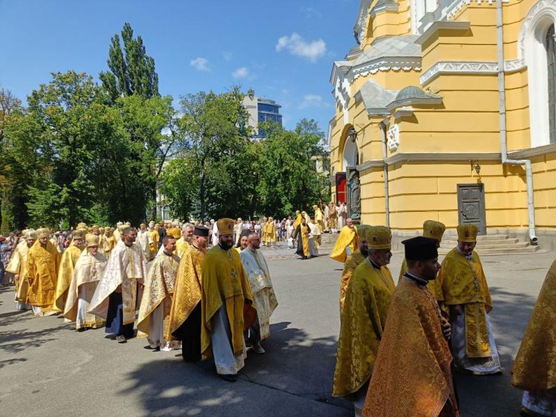 Доленосний день для України: кременчуцькі віряни долучилися до святкової молитви у Києві