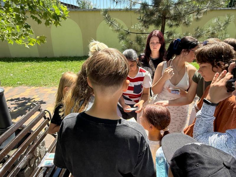 Подорож у світ мистецтва та безпеки: у Кременчуцькому міському саду стартував яскравий фестиваль «Арт-сад»