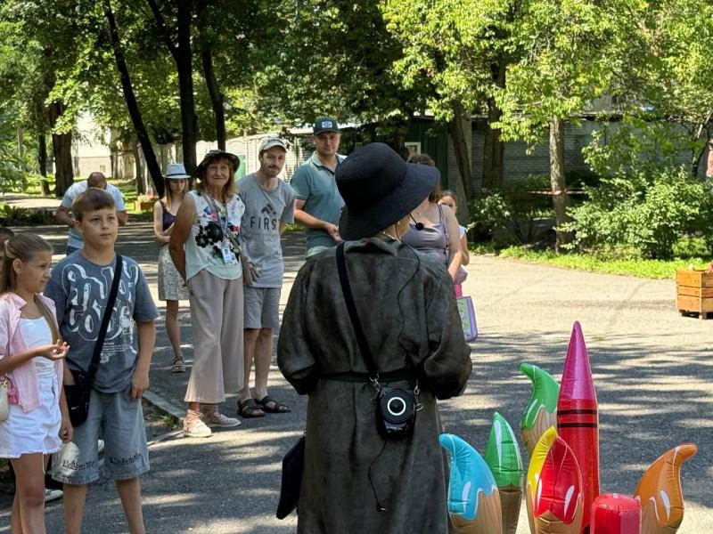 Подорож у світ мистецтва та безпеки: у Кременчуцькому міському саду стартував яскравий фестиваль «Арт-сад»