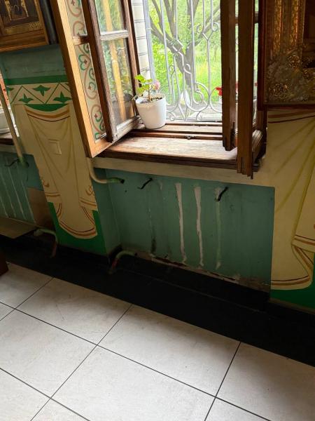 Після УПЦ — розірвані батареї: у Свято-Троїцькому храмі Кременчука замінюють систему опалення
